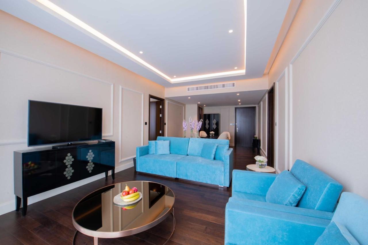 Shaza Doha Hotel Eksteriør billede A living room at the hotel